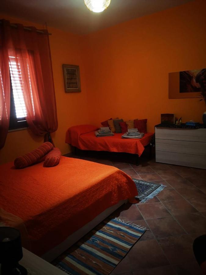 Orangebalestrate Appartement Buitenkant foto