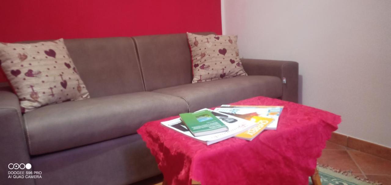 Orangebalestrate Appartement Buitenkant foto